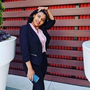 Meet your Posher, Noni